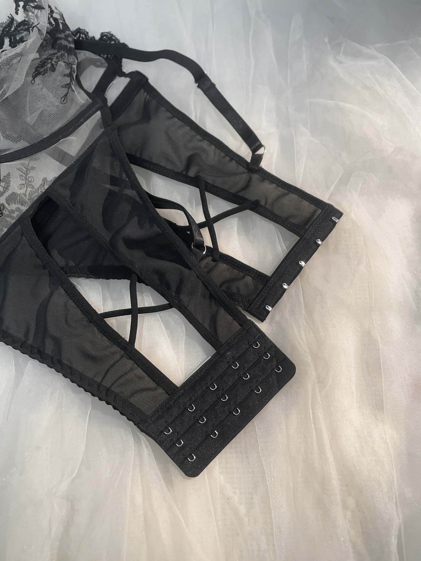 Plus Size Sexy Embroidered Lingerie Set