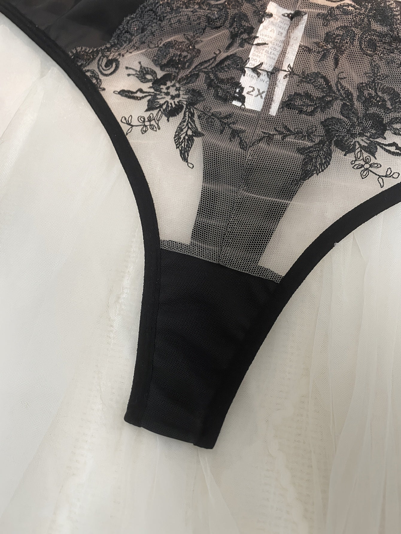 Plus Size Sexy Embroidered Lingerie Set