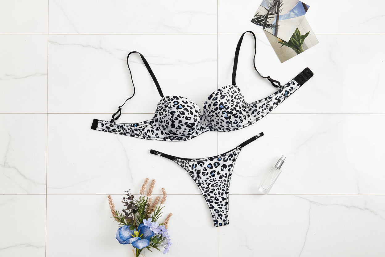 Wholesale Women's White Leopard Print Lingerie Set Lingerie Women Lace Underwear Wrap Chest Strap Pant Set Sexy Bra Set