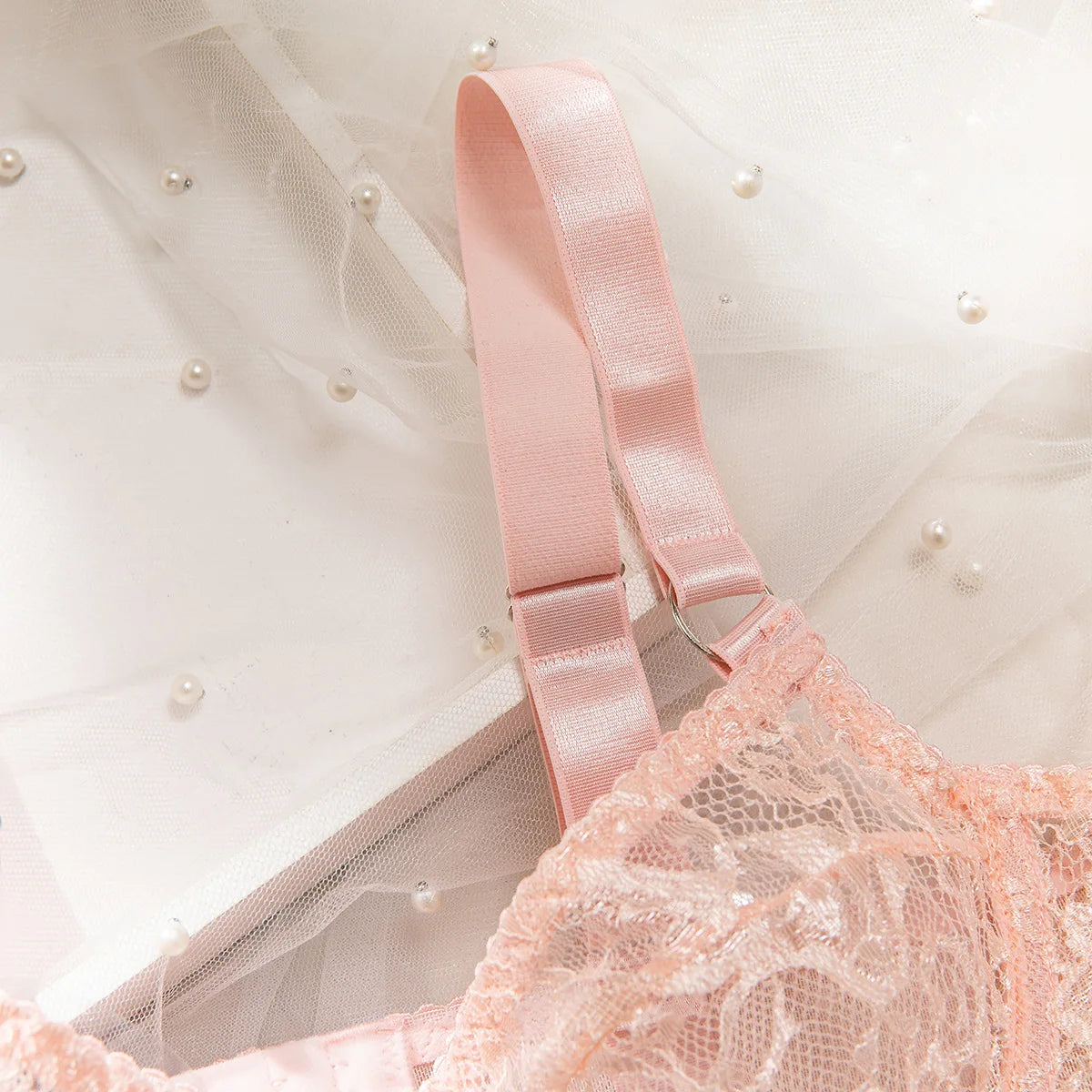 Ensembles de Lingerie sensuelle fantaisie, jarretelles ajourées sur le côté, sous-vêtements pour femmes, transparent en dentelle chaude, nouveaux tenues