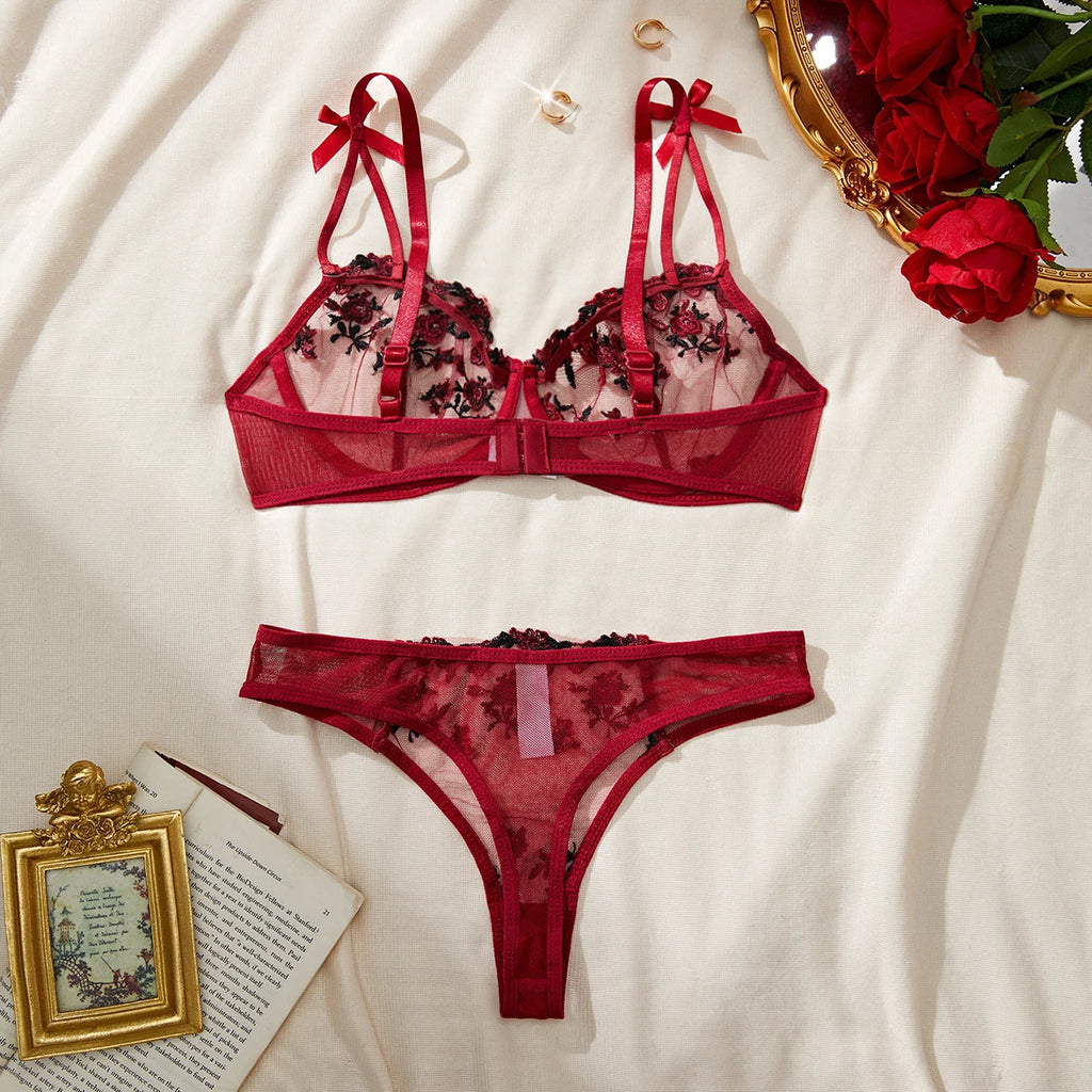 Ensemble de soutien-gorge et culotte en dentelle, lingerie sensuelle, broderie florale transparente, olympiques sexy, chaud, 2 pièces, 7.0, 2024