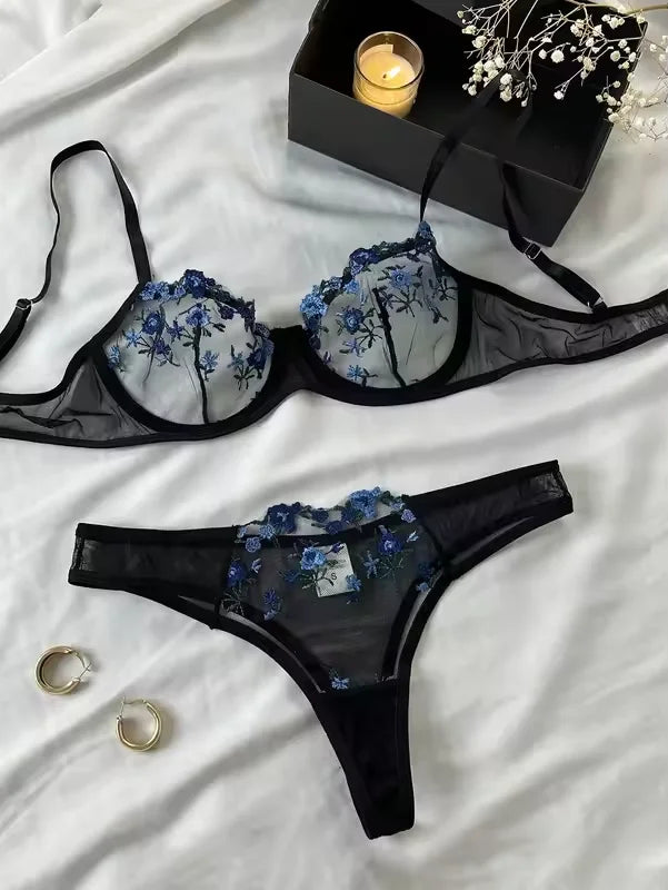 Ensemble de soutien-gorge et culotte en dentelle, lingerie sensuelle, broderie florale transparente, olympiques sexy, chaud, 2 pièces, 7.0, 2024