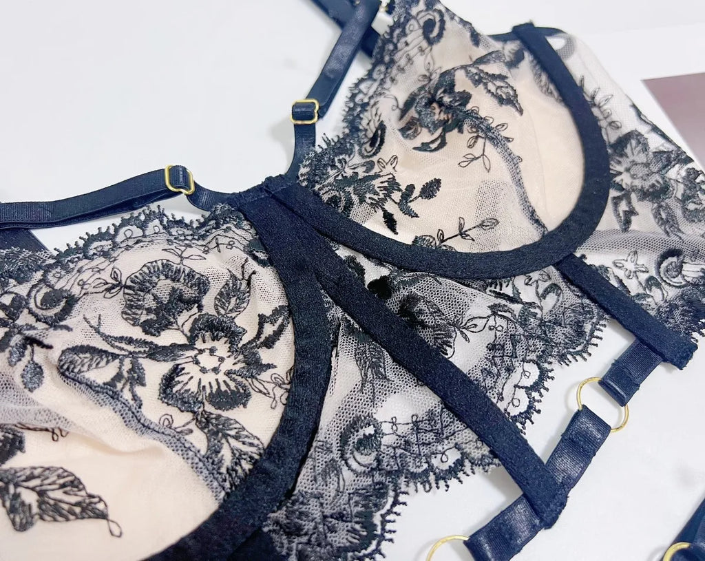 Ensemble de soutien-gorge en dentelle 2 pièces pour femmes, broderie florale noire, sous-vêtements transparents, Sexy, bonnet complet, soutien-gorge + culotte, tenues de Lingerie