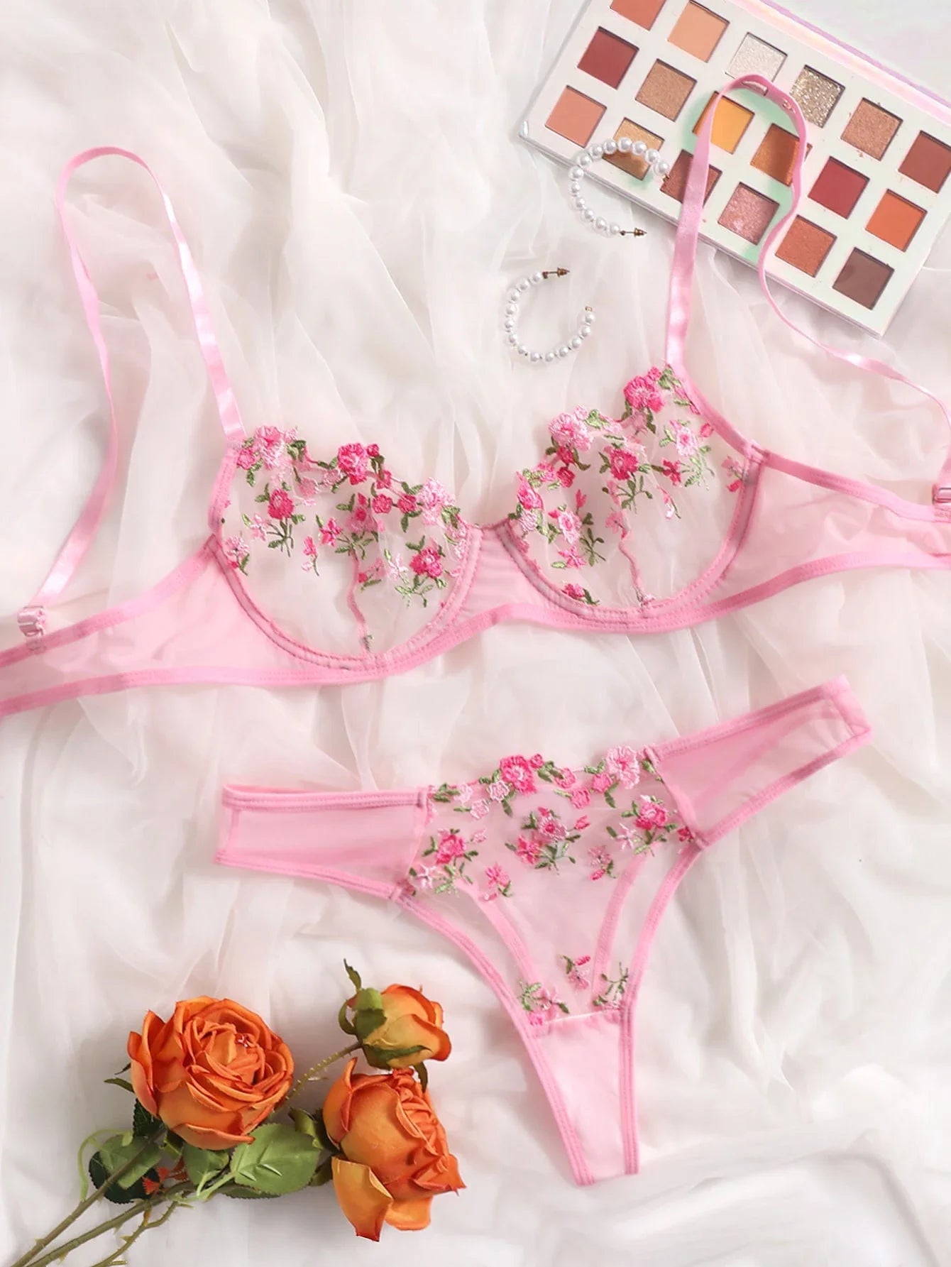 Ensemble de soutien-gorge et culotte en dentelle, lingerie sensuelle, broderie florale transparente, olympiques sexy, chaud, 2 pièces, 7.0, 2024