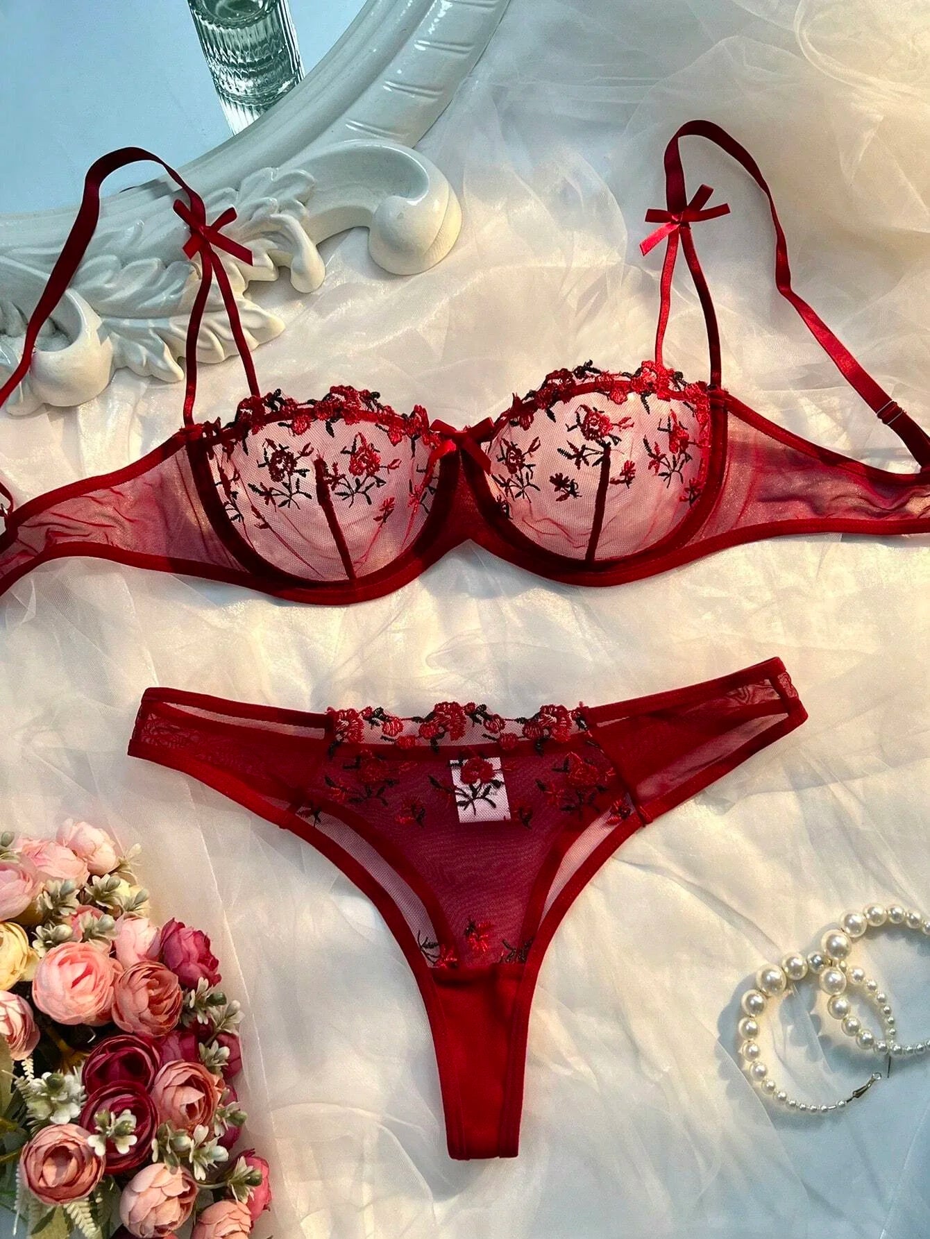 Ensemble deux pièces de lingerie transparente pour femme, string, soutiens-gorge push-up intimes, broderie, impression nœud papillon, sous-vêtements, vin, nouveau