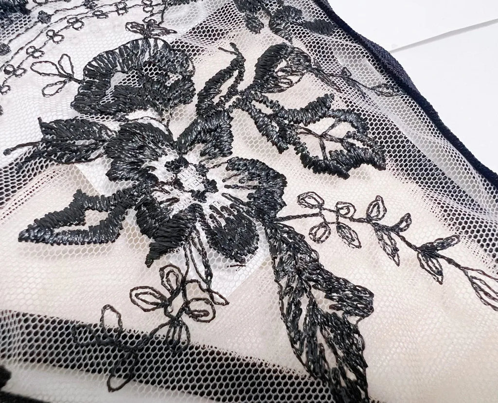 Ensemble de soutien-gorge en dentelle 2 pièces pour femmes, broderie florale noire, sous-vêtements transparents, Sexy, bonnet complet, soutien-gorge + culotte, tenues de Lingerie